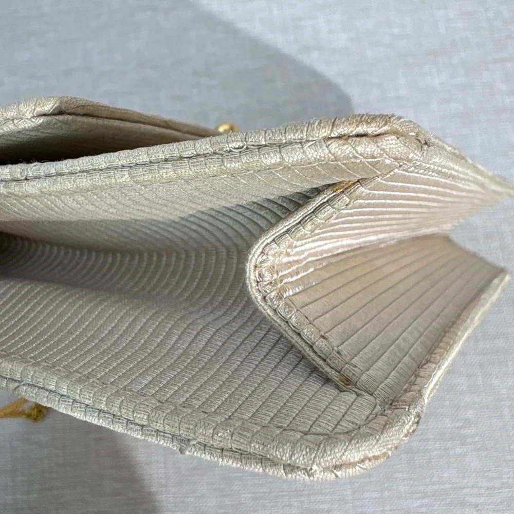 CHANEL Ivory Chevron Leather Mini Flap Bag GHW - Picture 10 of 17